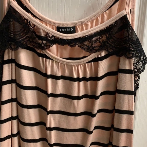 Top - Picture 2 of 3